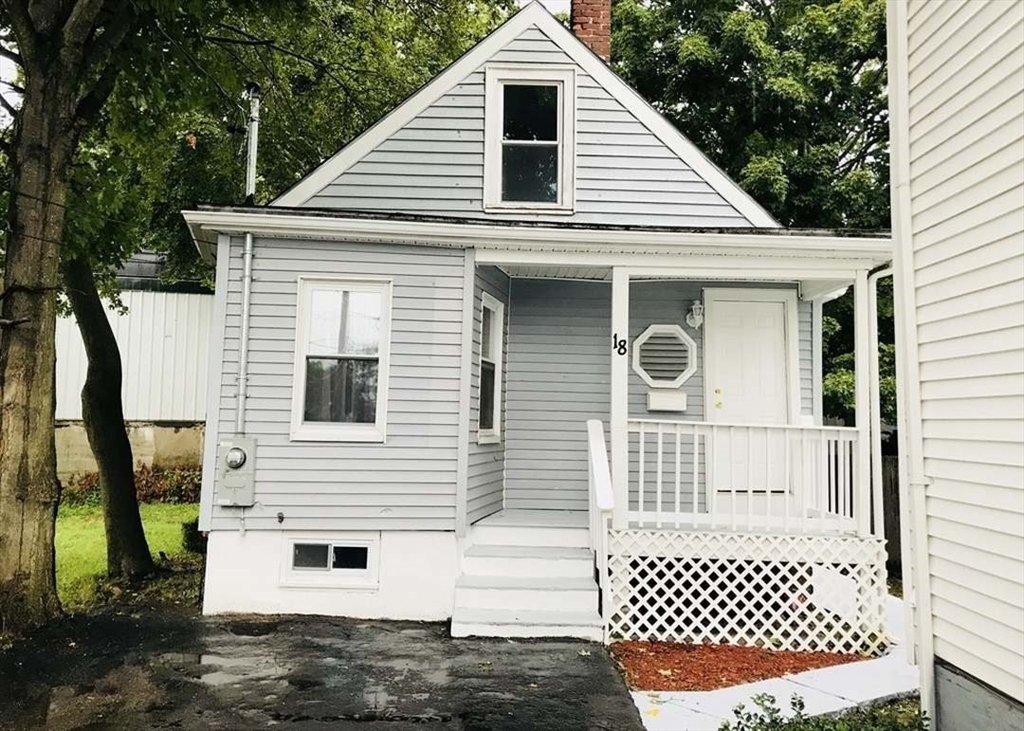 18 Lawrence St, Brockton, Massachusetts, 3 Bedrooms Bedrooms, 5 Rooms Rooms,2 BathroomsBathrooms,Residential,For Sale,Lawrence St,73469703