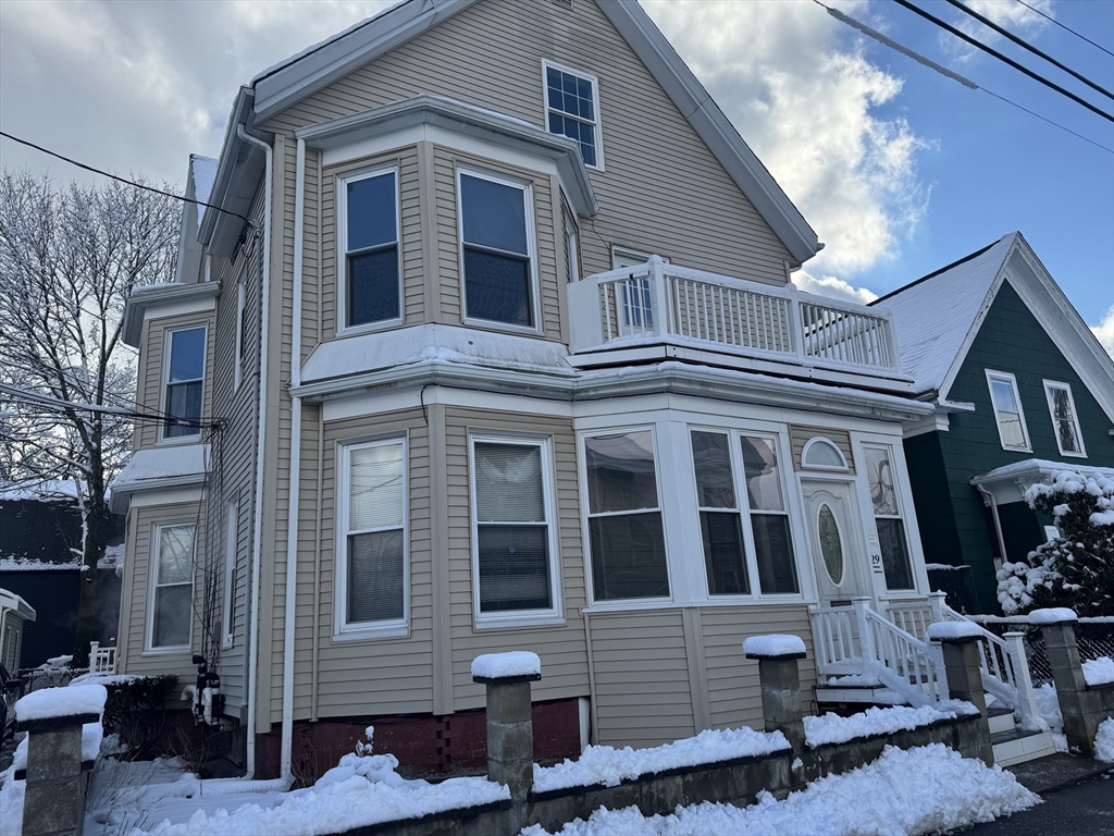 29 Hancock St, Brockton, Massachusetts, 4 Bedrooms Bedrooms, 9 Rooms Rooms,2 BathroomsBathrooms,Residential Lease,For Rent,Hancock St,73469810
