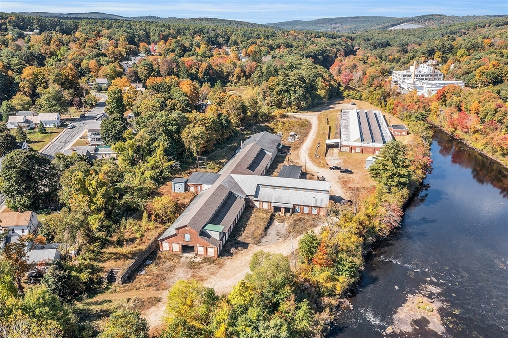 70 W River St, Orange, Massachusetts, ,Commercial Sale,For Sale,W River St,73469812