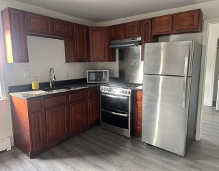 14 2nd St, Lowell, Massachusetts, 2 Bedrooms Bedrooms, 4 Rooms Rooms,1 BathroomBathrooms,Residential Lease,For Rent,2nd St,73469757