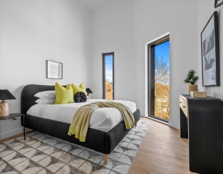 22 High Street, Boston, Massachusetts, 2 Bedrooms Bedrooms, 5 Rooms Rooms,1 BathroomBathrooms,Residential,For Sale,High Street,73469766