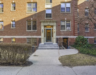 56 Elm St, Worcester, Massachusetts, 1 Bedroom Bedrooms, 4 Rooms Rooms,1 BathroomBathrooms,Residential,For Sale,Elm St,73469990