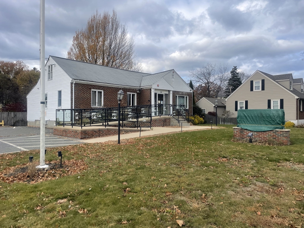 138 Main St, Melrose, Massachusetts, ,Commercial Sale,For Sale,Main St,73469923