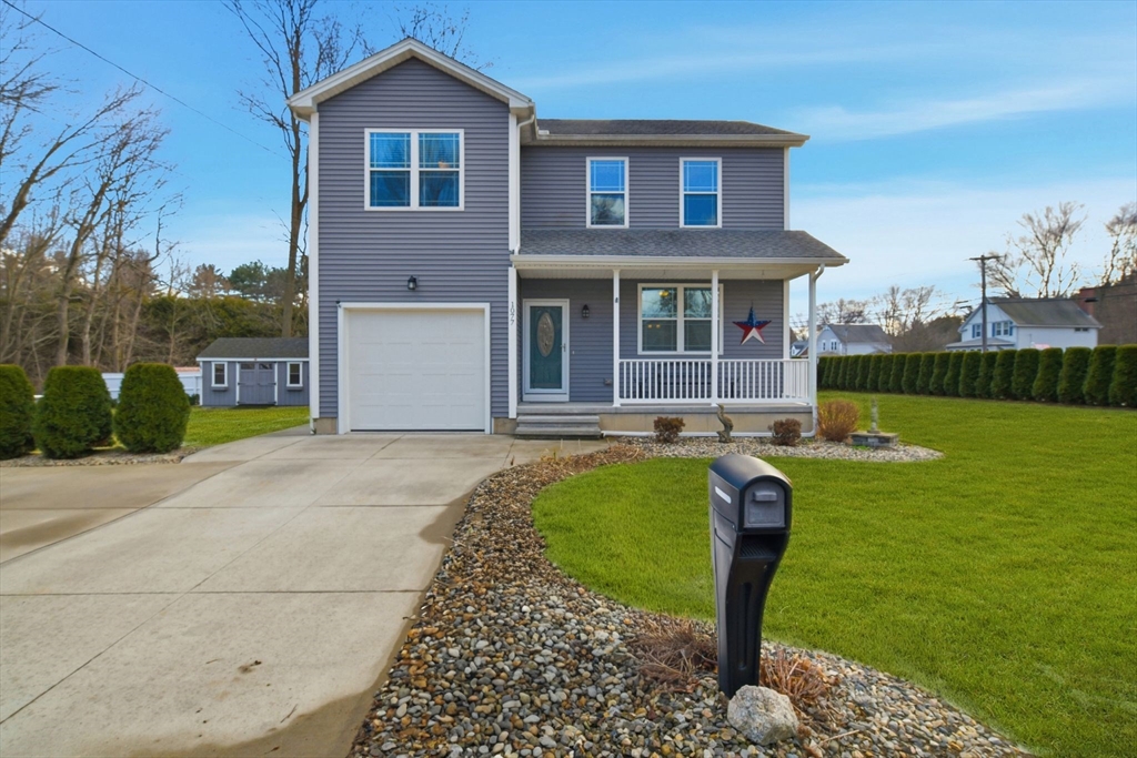 1077 Main St, Agawam, Massachusetts, 3 Bedrooms Bedrooms, 6 Rooms Rooms,2.5 BathroomsBathrooms,Residential,For Sale,Main St,73469938