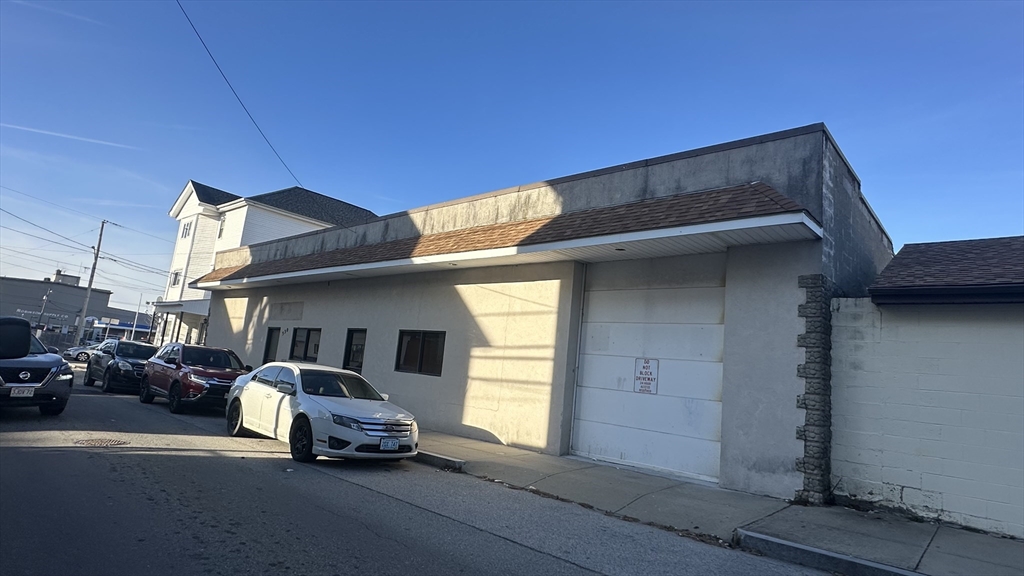 330 William St, Fall River, Massachusetts, 3 Rooms Rooms,1 BathroomBathrooms,Land,For Sale,William St,73470002