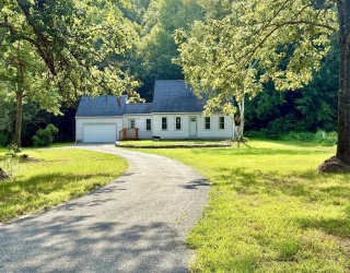 132 Meadow Rd, Montague, Massachusetts, 3 Bedrooms Bedrooms, 7 Rooms Rooms,2 BathroomsBathrooms,Residential,For Sale,Meadow Rd,73436680