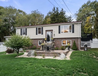 188 Atlantic Street, Gloucester, Massachusetts, 3 Bedrooms Bedrooms, 8 Rooms Rooms,2 BathroomsBathrooms,Residential,For Sale,Atlantic Street,73425784