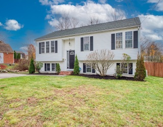 265 Summer St, Brockton, Massachusetts, 3 Bedrooms Bedrooms, 6 Rooms Rooms,1 BathroomBathrooms,Residential,For Sale,Summer St,73454923