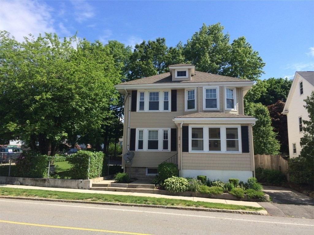 61 Warren Street, Watertown, Massachusetts, 2 Bedrooms Bedrooms, 6 Rooms Rooms,1 BathroomBathrooms,Residential Lease,For Rent,Warren Street,73461574