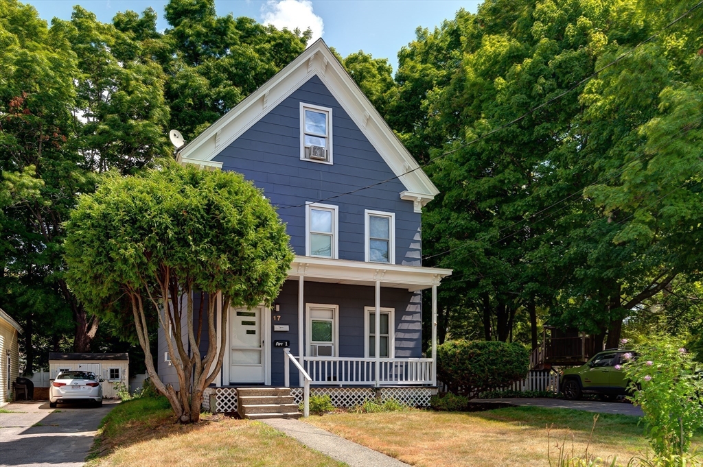 17 Church St, Hopkinton, Massachusetts, 5 Bedrooms Bedrooms, 12 Rooms Rooms,2 BathroomsBathrooms,Residential Income,For Sale,Church St,73470123