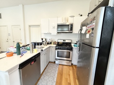 409 Dudley St, Boston, Massachusetts, 3 Bedrooms Bedrooms, 6 Rooms Rooms,2 BathroomsBathrooms,Residential Lease,For Rent,Dudley St,73470129