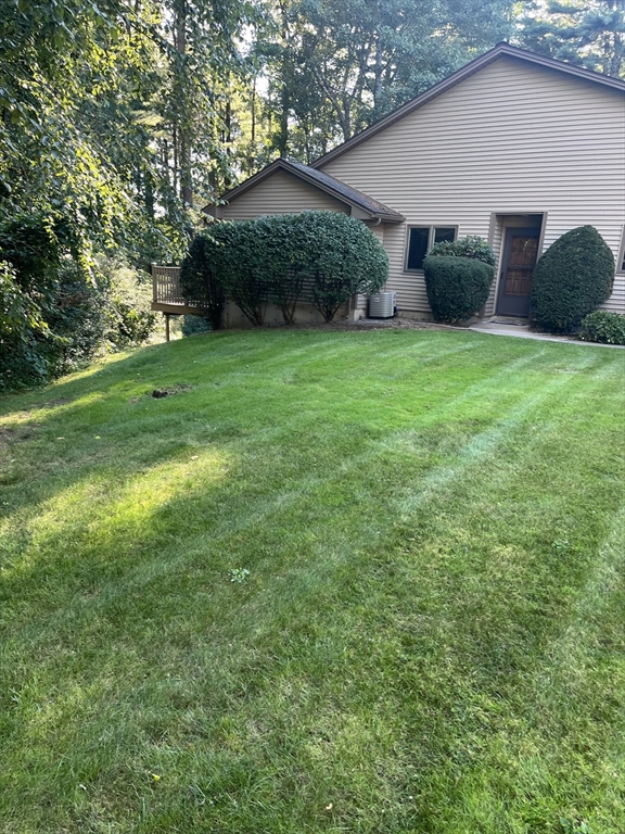 929 Shaker Rd, Westfield, Massachusetts, 3 Bedrooms Bedrooms, 5 Rooms Rooms,2 BathroomsBathrooms,Residential,For Sale,Shaker Rd,73470058