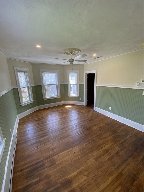 18 Haverford St., Boston, Massachusetts, 4 Bedrooms Bedrooms, 8 Rooms Rooms,2 BathroomsBathrooms,Residential Lease,For Rent,Haverford St.,73470133