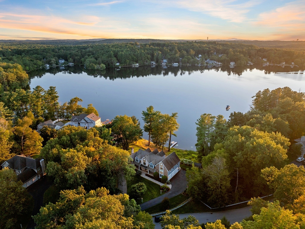 1 Appian Way, Westford, Massachusetts, 4 Bedrooms Bedrooms, 11 Rooms Rooms,3.5 BathroomsBathrooms,Residential,For Sale,Appian Way,73470257