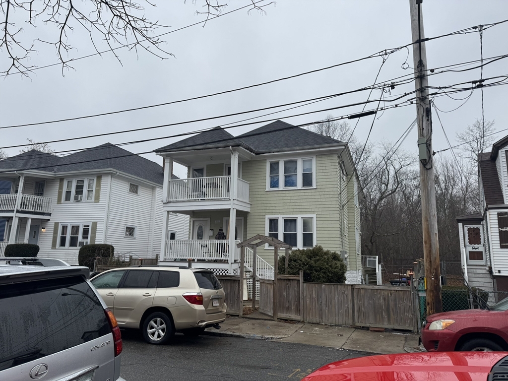 75-77 Belnel Rd, Boston, Massachusetts, 6 Bedrooms Bedrooms, 11 Rooms Rooms,3 BathroomsBathrooms,Residential Income,For Sale,Belnel Rd,73470076