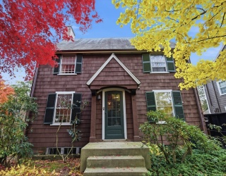 12 Gray Gardens W, Cambridge, Massachusetts, 4 Bedrooms Bedrooms, 10 Rooms Rooms,3 BathroomsBathrooms,Residential,For Sale,Gray Gardens W,73470188