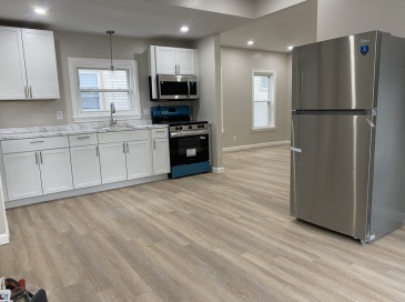 74 Upham, Malden, Massachusetts, 2 Bedrooms Bedrooms, 5 Rooms Rooms,1 BathroomBathrooms,Residential Lease,For Rent,Upham,73470206