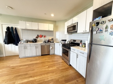 299 Dudley, Boston, Massachusetts, 3 Bedrooms Bedrooms, 6 Rooms Rooms,2 BathroomsBathrooms,Residential Lease,For Rent,Dudley,73470232 299 Dudley, Boston, Massachusetts, 3 Bedrooms Bedrooms, 6 Rooms Rooms,2 BathroomsBathrooms,Residential Lease,For Rent,Dudley,73470232