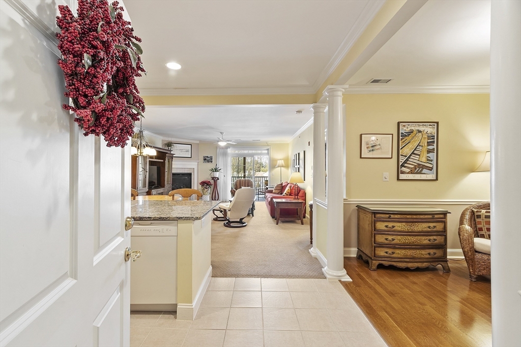 1312 Emerald Court, Tewksbury, Massachusetts, 1 Bedroom Bedrooms, 4 Rooms Rooms,1.5 BathroomsBathrooms,Residential,For Sale,Emerald Court,73470354