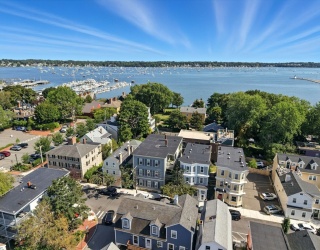 131 Derby St, Salem, Massachusetts, 2 Bedrooms Bedrooms, 4 Rooms Rooms,1 BathroomBathrooms,Residential,For Sale,Derby St,73470335