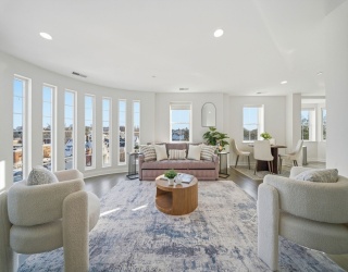 120 Wyllis Ave, Everett, Massachusetts, 1 Bedroom Bedrooms, 4 Rooms Rooms,1.5 BathroomsBathrooms,Residential,For Sale,Wyllis Ave,73470468