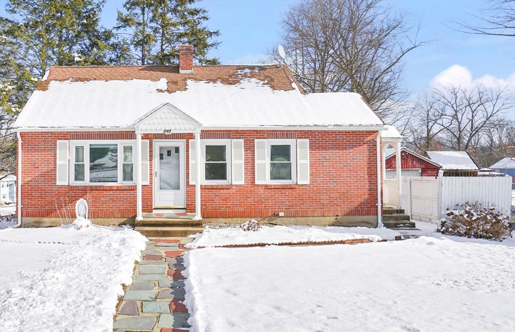 240 Morton St., West Springfield, Massachusetts, 3 Bedrooms Bedrooms, 6 Rooms Rooms,1.5 BathroomsBathrooms,Residential,For Sale,Morton St.,73470506