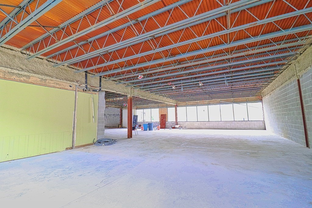 499 Essex Street, Lawrence, Massachusetts, ,Commercial Lease,For Rent,Essex Street,73470394