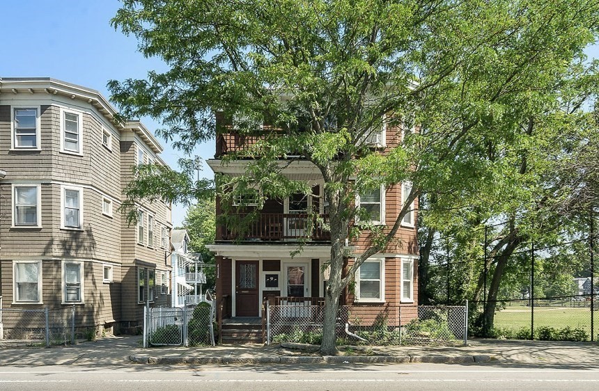 4114 Washington St, Boston, Massachusetts, 2 Bedrooms Bedrooms, 4 Rooms Rooms,1 BathroomBathrooms,Residential Lease,For Rent,Washington St,73447474