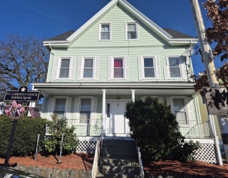 3 Nichols St, Chelsea, Massachusetts, 9 Bedrooms Bedrooms, 17 Rooms Rooms,4 BathroomsBathrooms,Residential Income,For Sale,Nichols St,73458440