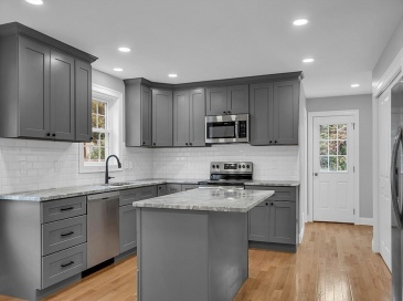 74 Smith St., Fitchburg, Massachusetts, 3 Bedrooms Bedrooms, 6 Rooms Rooms,2 BathroomsBathrooms,Residential Lease,For Rent,Smith St.,73465165