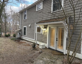 4 Meeting House Hill Road, Dover, Massachusetts, 1 Bedroom Bedrooms, 4 Rooms Rooms,1 BathroomBathrooms,Residential Lease,For Rent,Meeting House Hill Road,73470555
