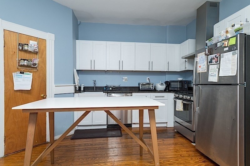 220 Prospect St, Cambridge, Massachusetts, 4 Bedrooms Bedrooms, 5 Rooms Rooms,1 BathroomBathrooms,Residential Lease,For Rent,Prospect St,73470586