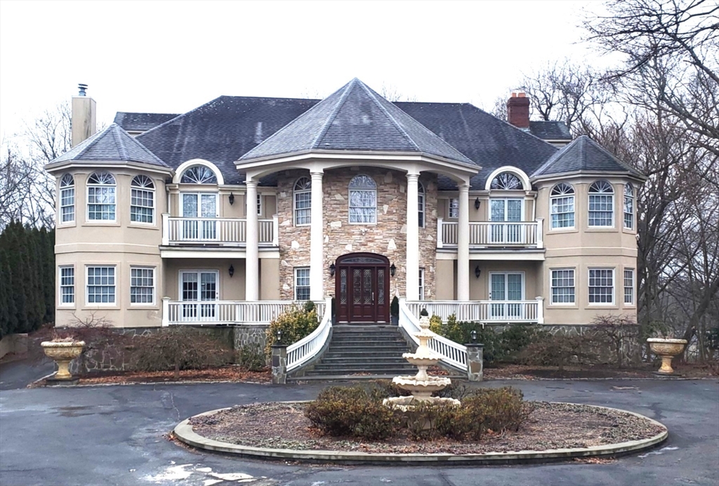 72 Charlemont Street, Newton, Massachusetts, 7 Bedrooms Bedrooms, 14 Rooms Rooms,7 BathroomsBathrooms,Residential,For Sale,Charlemont Street,73470626
