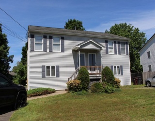 27 Toledo Ave, Westfield, Massachusetts, 2 Bedrooms Bedrooms, 4 Rooms Rooms,1.5 BathroomsBathrooms,Residential Lease,For Rent,Toledo Ave,73470667