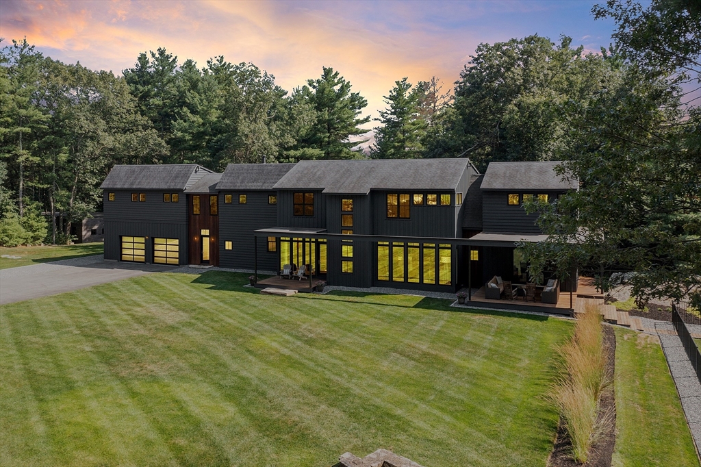 9A Ashley Road, Southborough, Massachusetts, 5 Bedrooms Bedrooms, 12 Rooms Rooms,5 BathroomsBathrooms,Residential,For Sale,Ashley Road,73470657