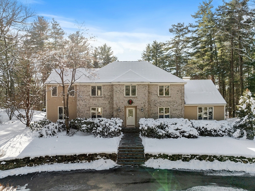 132 Williams Road, Concord, Massachusetts, 4 Bedrooms Bedrooms, 9 Rooms Rooms,2.5 BathroomsBathrooms,Residential,For Sale,Williams Road,73470693