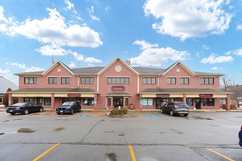 835 W Central St, Franklin, Massachusetts, ,Commercial Lease,For Rent,W Central St,73470712