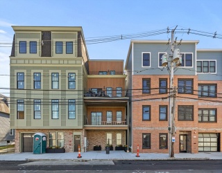 125 Addison Street, Boston, Massachusetts, 2 Bedrooms Bedrooms, 6 Rooms Rooms,2 BathroomsBathrooms,Residential,For Sale,Addison Street,73470711