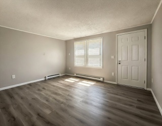 1219 Pawtucket Blvd, Lowell, Massachusetts, 2 Bedrooms Bedrooms, 4 Rooms Rooms,1.5 BathroomsBathrooms,Residential Lease,For Rent,Pawtucket Blvd,73470753