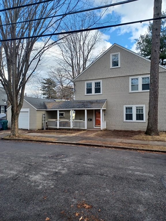 12 Oakwood Road, Newton, Massachusetts, 4 Bedrooms Bedrooms, 7 Rooms Rooms,1.5 BathroomsBathrooms,Residential,For Sale,Oakwood Road,73470764