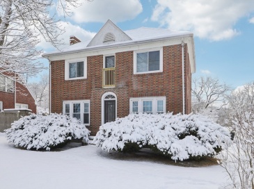 113 West Main, Dudley, Massachusetts, 4 Bedrooms Bedrooms, 11 Rooms Rooms,2 BathroomsBathrooms,Residential Income,For Sale,West Main,73470759