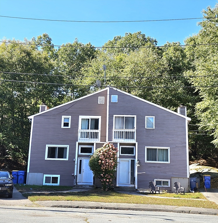 23 Nightingale Cir, Randolph, Massachusetts, 3 Bedrooms Bedrooms, 6 Rooms Rooms,2.5 BathroomsBathrooms,Residential,For Sale,Nightingale Cir,73470842