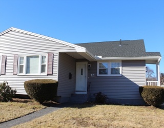 36 Petipas Ln, Randolph, Massachusetts, 4 Bedrooms Bedrooms, 7 Rooms Rooms,2 BathroomsBathrooms,Residential Lease,For Rent,Petipas Ln,73470648