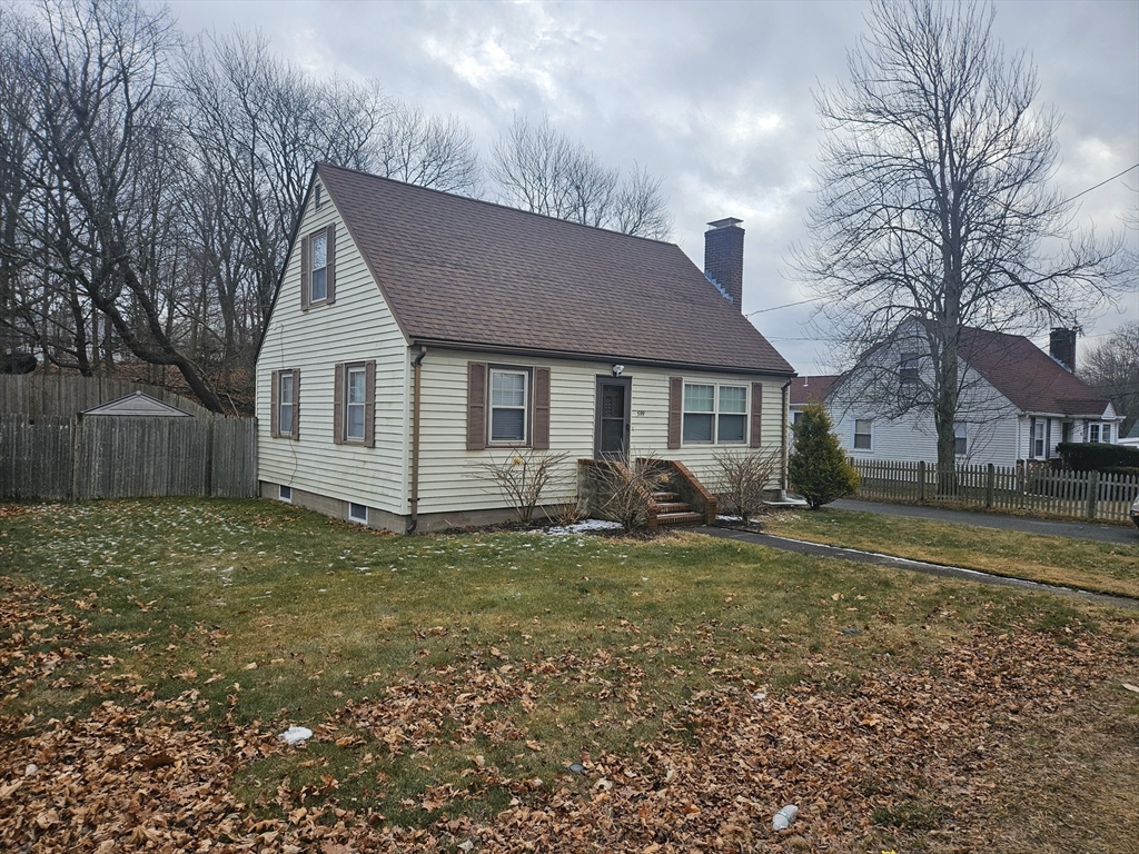 599 North St, Randolph, Massachusetts, 3 Bedrooms Bedrooms, 6 Rooms Rooms,1.5 BathroomsBathrooms,Residential Lease,For Rent,North St,73470955
