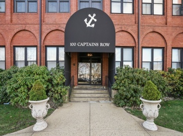 100 Captains Row, Chelsea, Massachusetts, 1 Bedroom Bedrooms, 2 Rooms Rooms,1 BathroomBathrooms,Residential Lease,For Rent,Captains Row,73470975 100 Captains Row, Chelsea, Massachusetts, 1 Bedroom Bedrooms, 2 Rooms Rooms,1 BathroomBathrooms,Residential Lease,For Rent,Captains Row,73470975