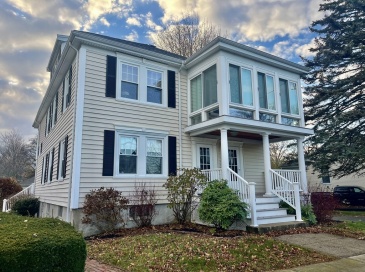 11 Sumner Road, Salem, Massachusetts, 7 Bedrooms Bedrooms, 12 Rooms Rooms,3 BathroomsBathrooms,Residential Income,For Sale,Sumner Road,73459251
