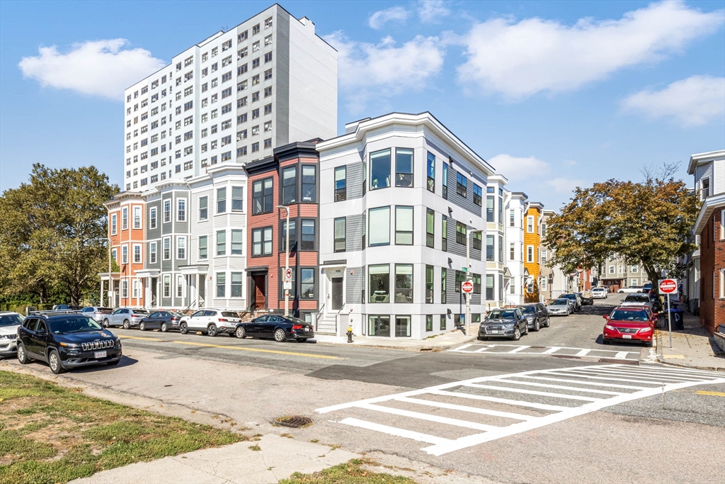 1430 Columbia Road, Boston, Massachusetts, 2 Bedrooms Bedrooms, 4 Rooms Rooms,1 BathroomBathrooms,Residential Lease,For Rent,Columbia Road,73465198