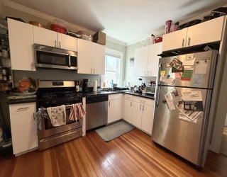 81 Florence St, Boston, Massachusetts, 3 Bedrooms Bedrooms, 6 Rooms Rooms,1.5 BathroomsBathrooms,Residential Lease,For Rent,Florence St,73471048