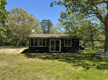 45 Quenames Rd, Chilmark, Massachusetts, 2 Bedrooms Bedrooms, 3 Rooms Rooms,1 BathroomBathrooms,Residential,For Sale,Quenames Rd,73471152