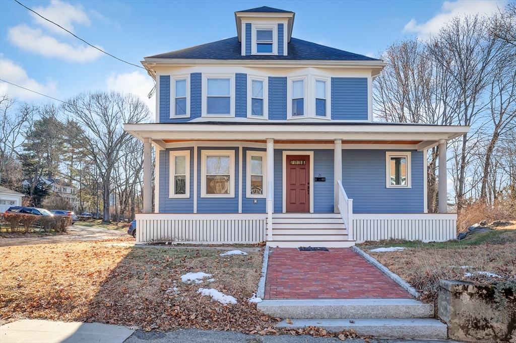 21 Park Ave, Winchester, Massachusetts, 3 Bedrooms Bedrooms, 8 Rooms Rooms,2.5 BathroomsBathrooms,Residential Lease,For Rent,Park Ave,73471171